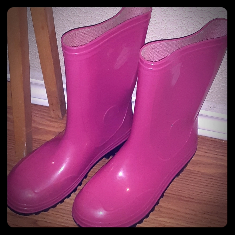 Girls pink rain boots size 3